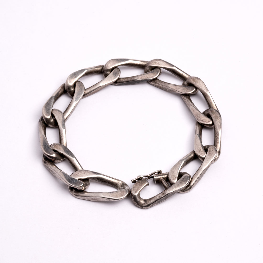 Vintage chunky silver bracelet | Tribu London
