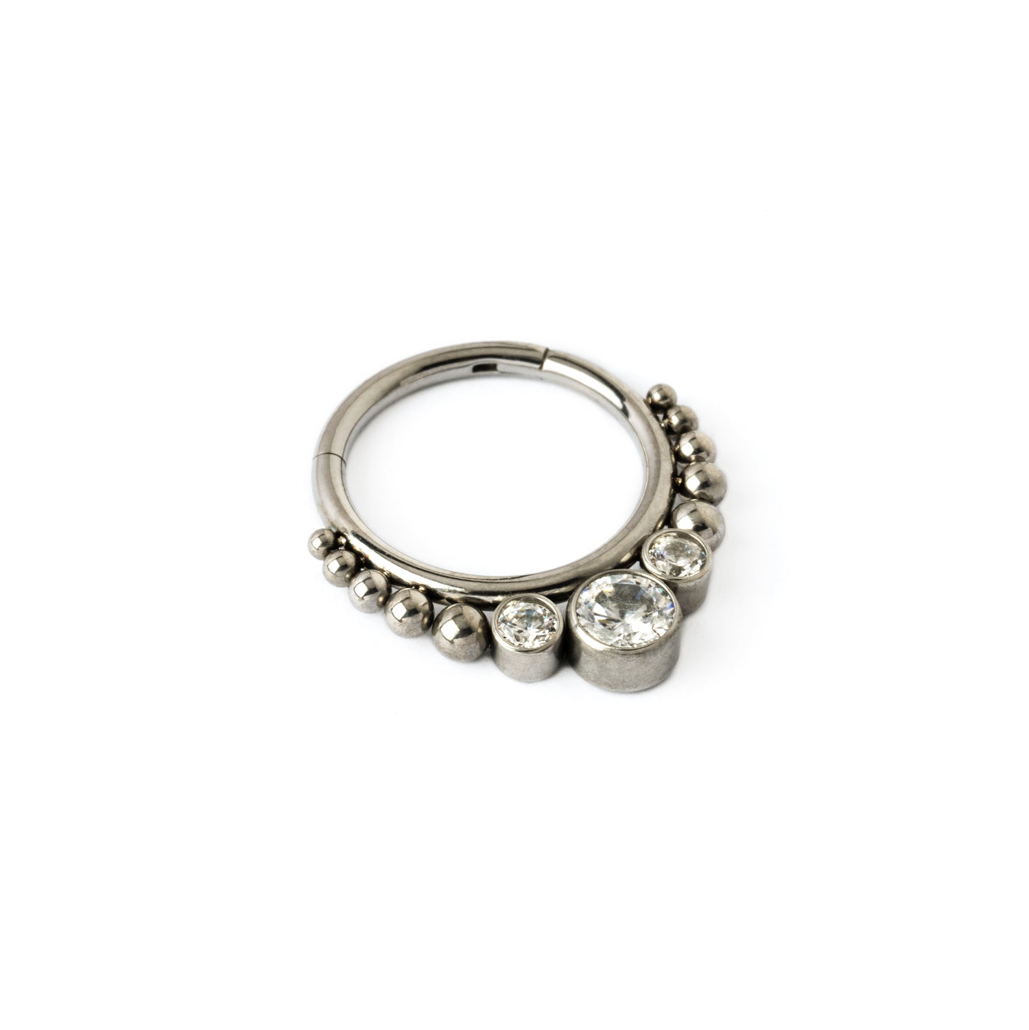 Surgical steel septum clicker ring with zirconia right side view