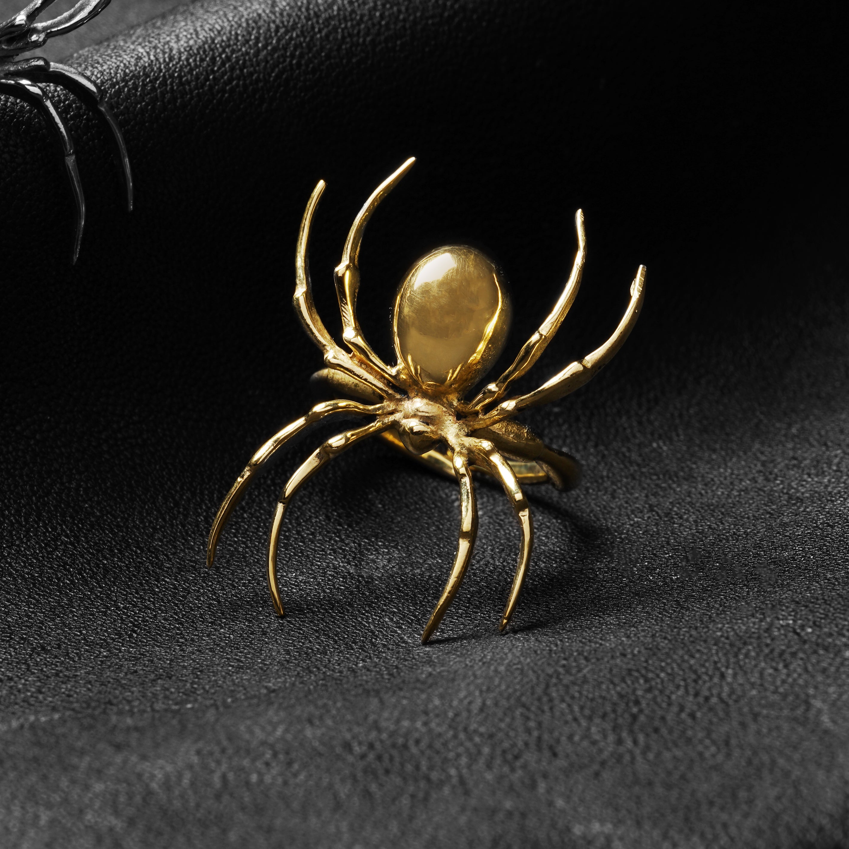 gold-spide-rring