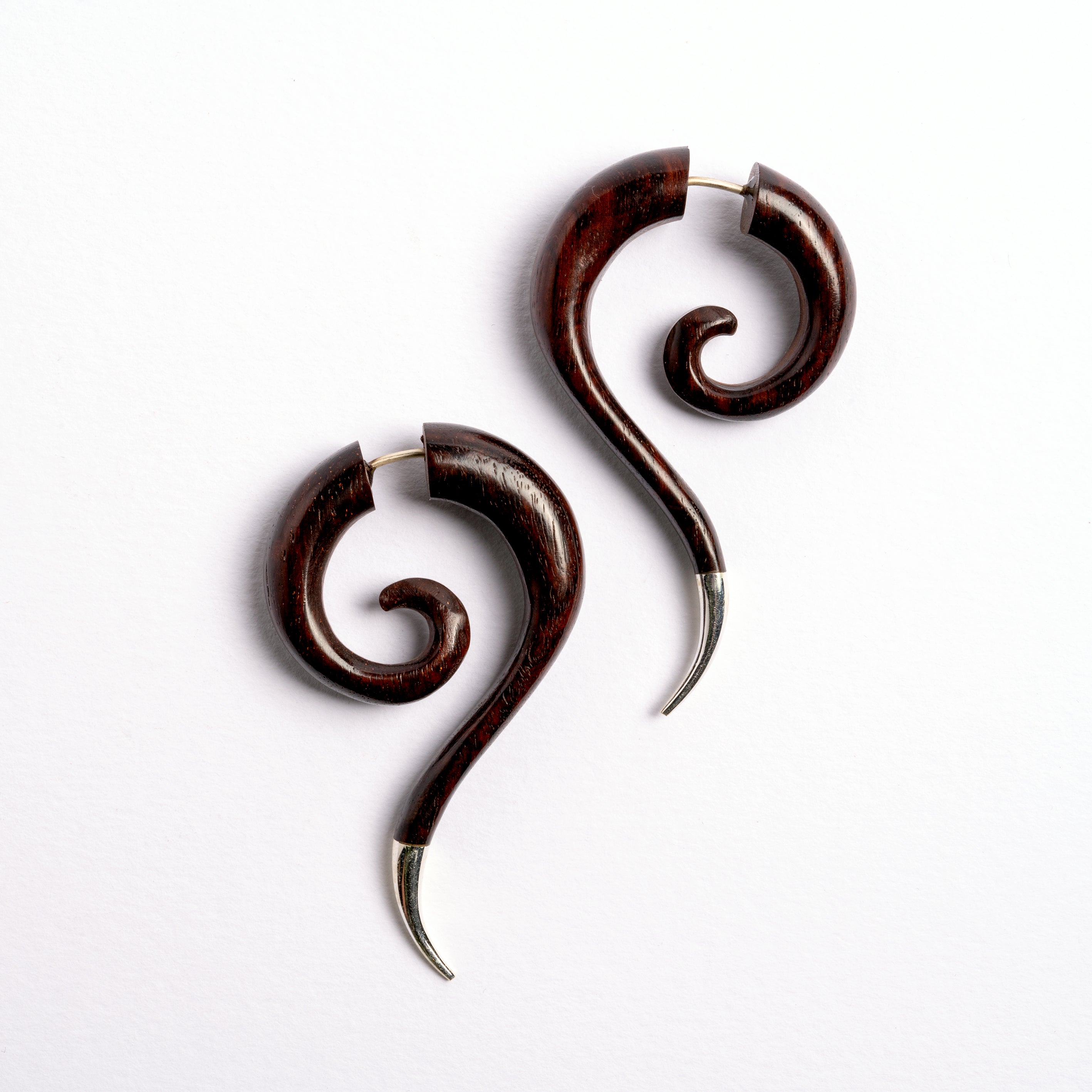 Haku Silver Con Rose wood Fake gauged Earrings