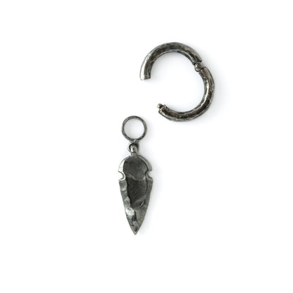 3mm hoop black silver arrowhead hangers frontal view