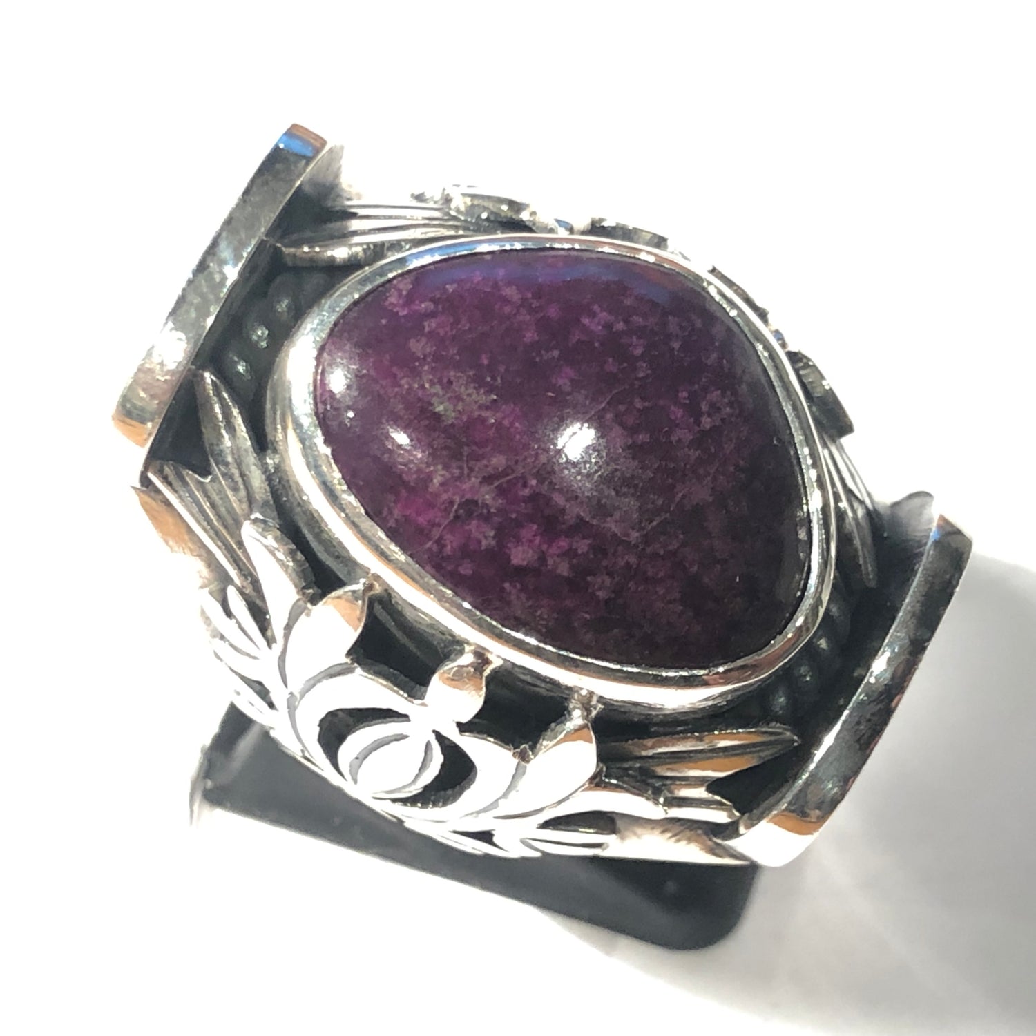 Hallmarked Turmaline Silver Saddle Ring.