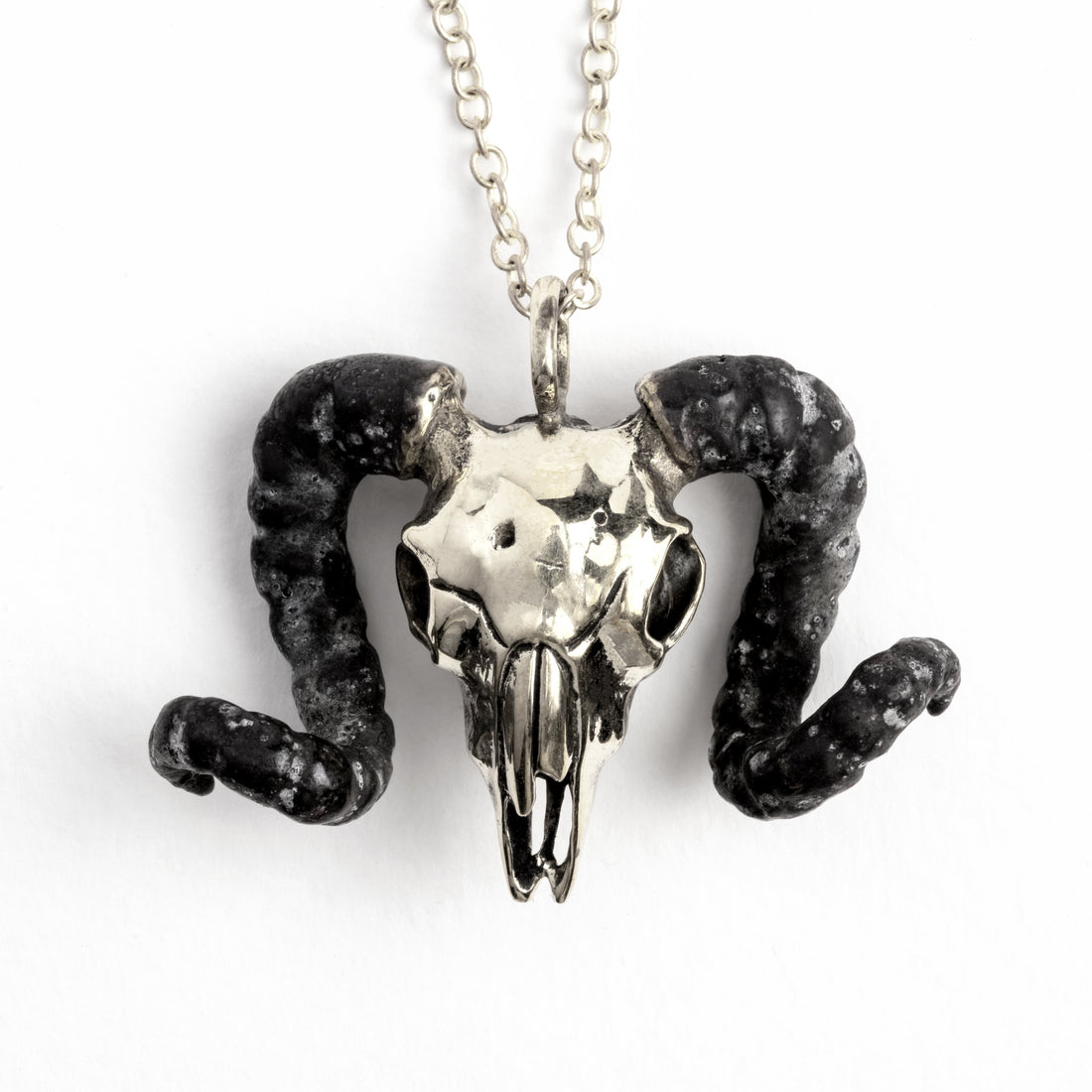 ram-skull-necklace-white-bronze_1